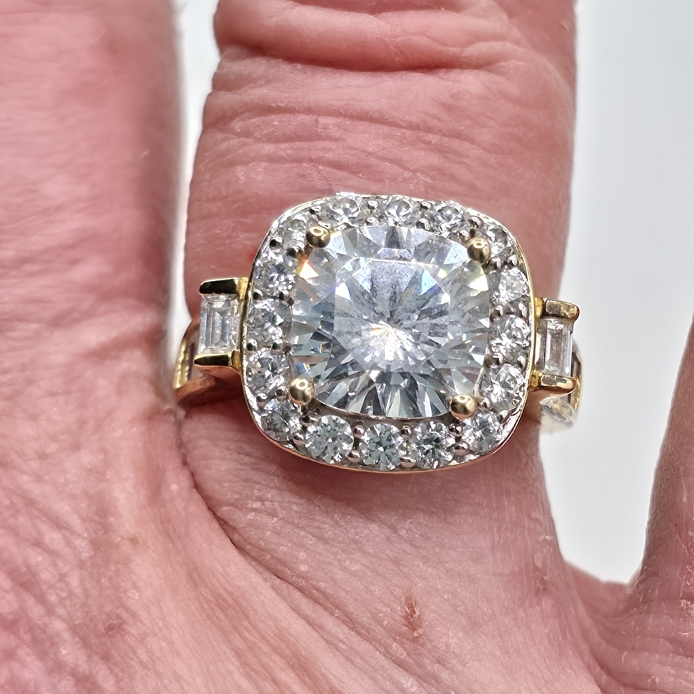Extraordinary Sparkling Clear Quartz Victoria Wieck  Ring And Pendant Set - Picture 11 of 17